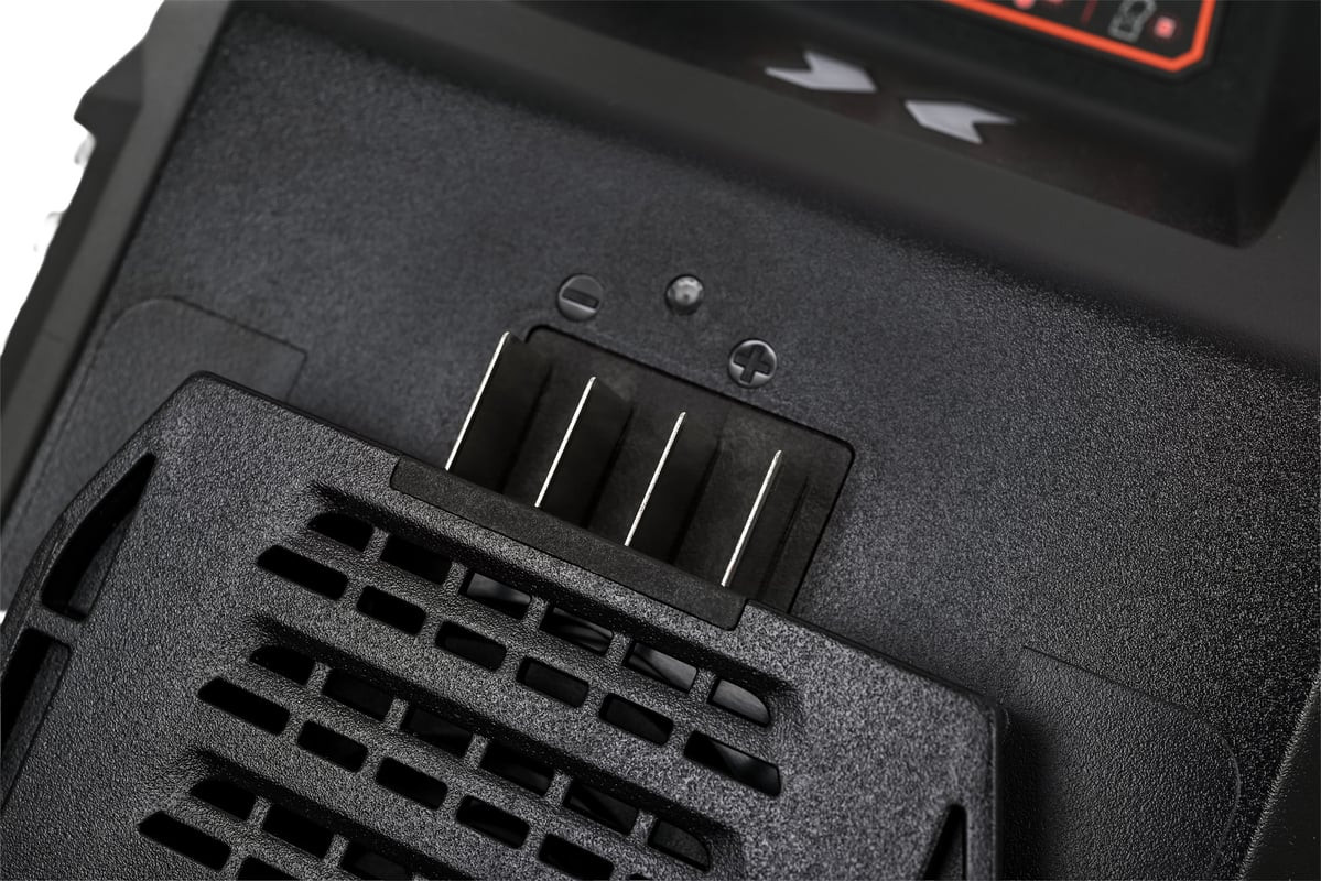 Зарядное устройство для электроинструмента Senix X6 60V 8А / CHQX6-M-EU — фото 6