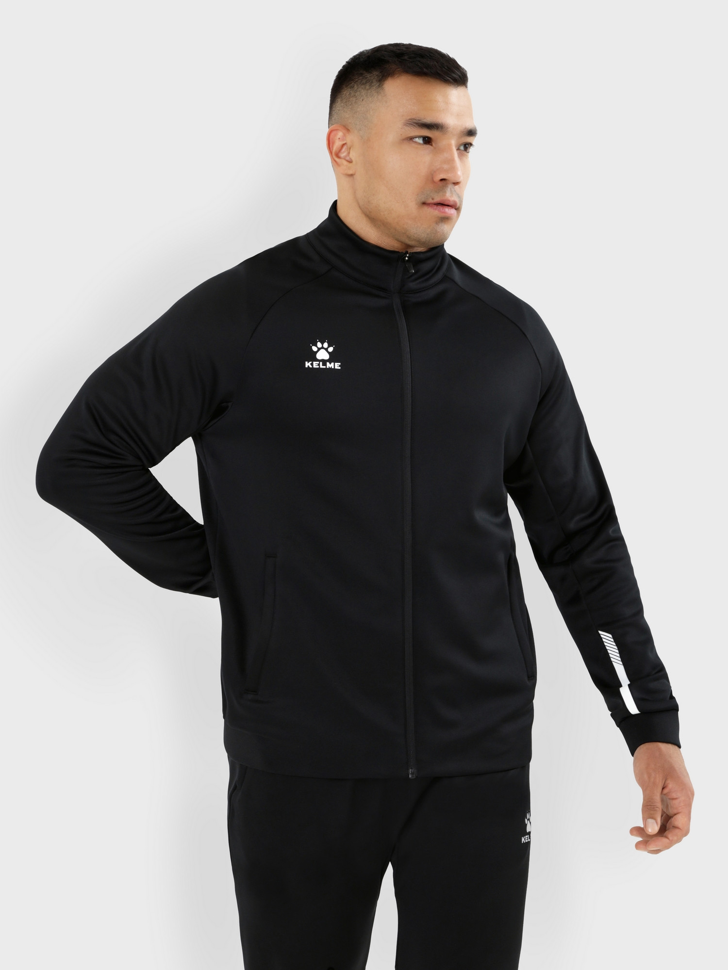 Олимпийка спортивная Kelme Knitted Jacket plus Fleece / 7461WT1143-000 (S, черный) — фото 4