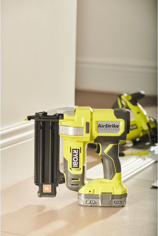 Аккумуляторный гвоздезабиватель Ryobi R18GN18-120S / 5133005429 — фото 5