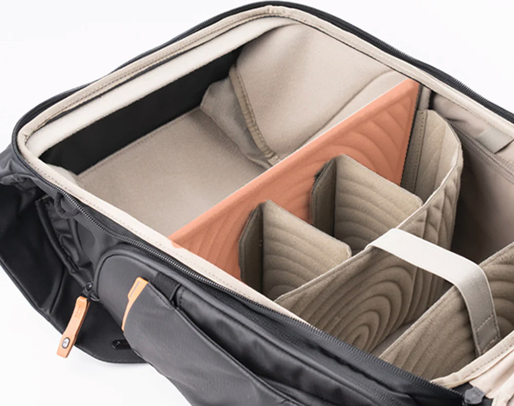 Рюкзак для камеры Pgytech OneGo 2 Backpack 25L / P-CB-203 (черный матовый) — фото 3