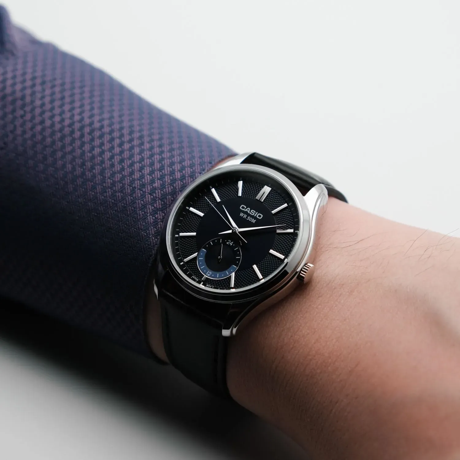 Часы наручные мужские Casio MTP-B315L-2A — фото 3