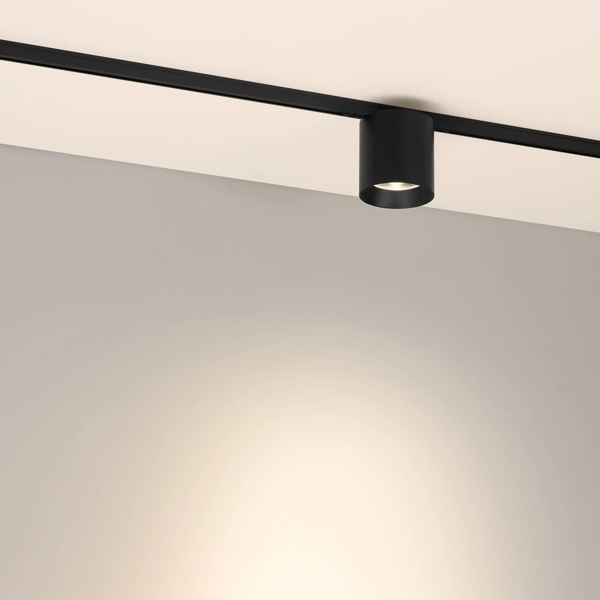 Трековый светильник Arlight MAG-MICROCOSM-POINT-R68-7W Warm3000 BK 36 deg / 051759 — фото 2