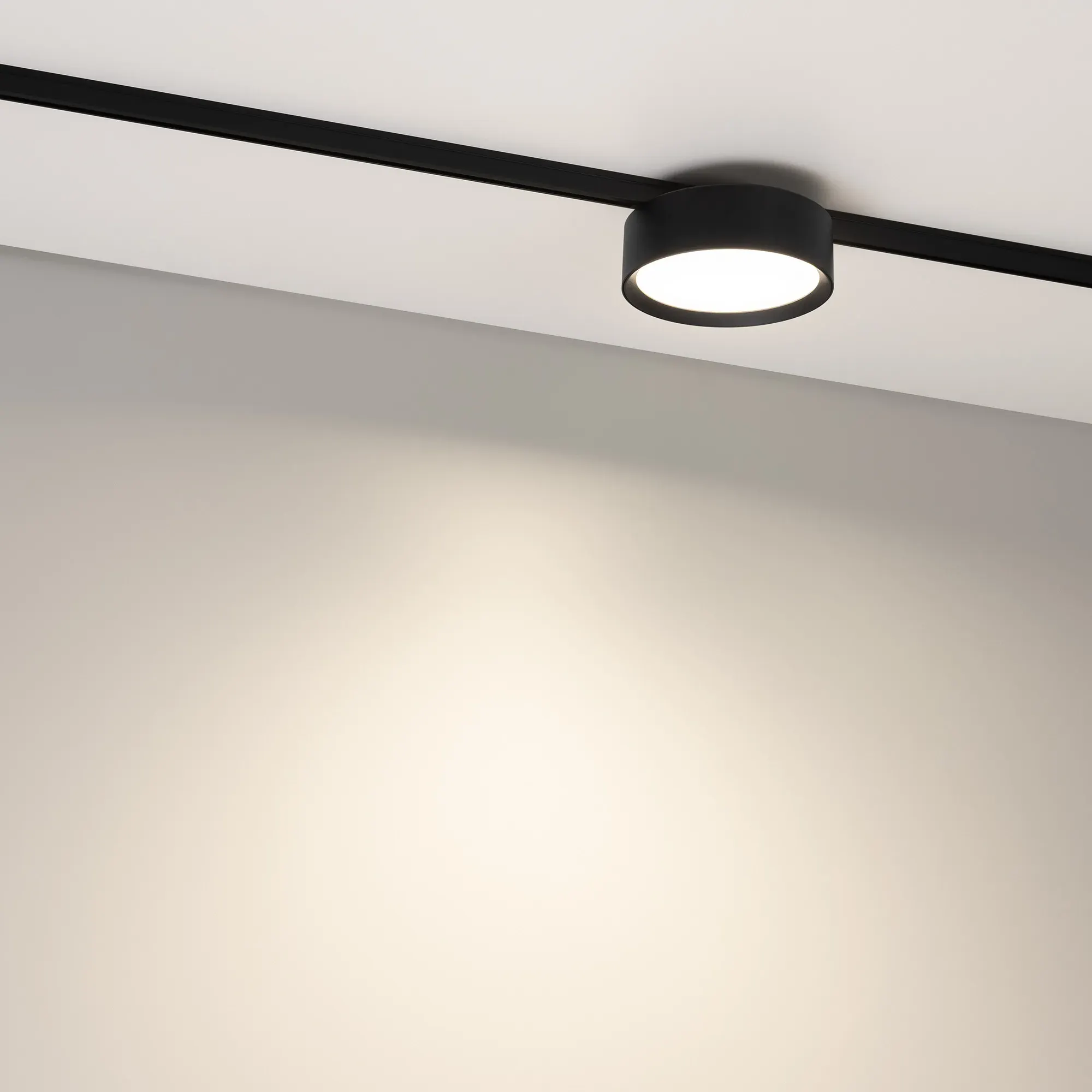 Трековый светильник Arlight MAG-MICROCOSM-RONDO-R105-10W Day4000 WH 90 deg / 051823 — фото 2