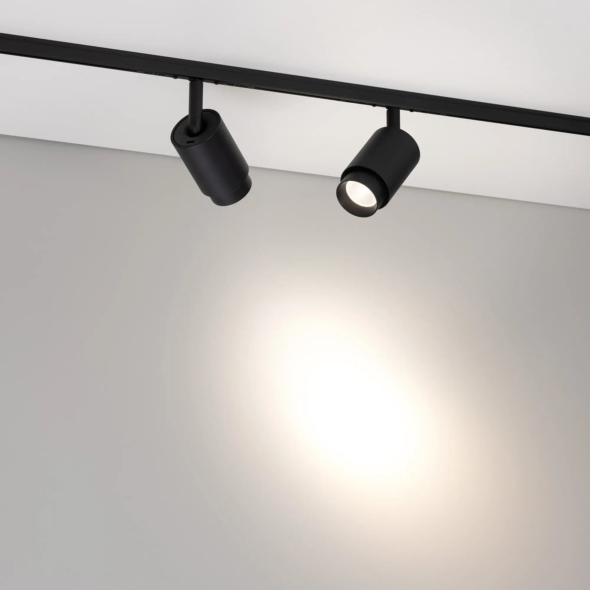 Трековый светильник Arlight MAG-MICROCOSM-SPOT-ZOOM-R47-9W Day4000 WH 15-55 deg / 051808 — фото 3