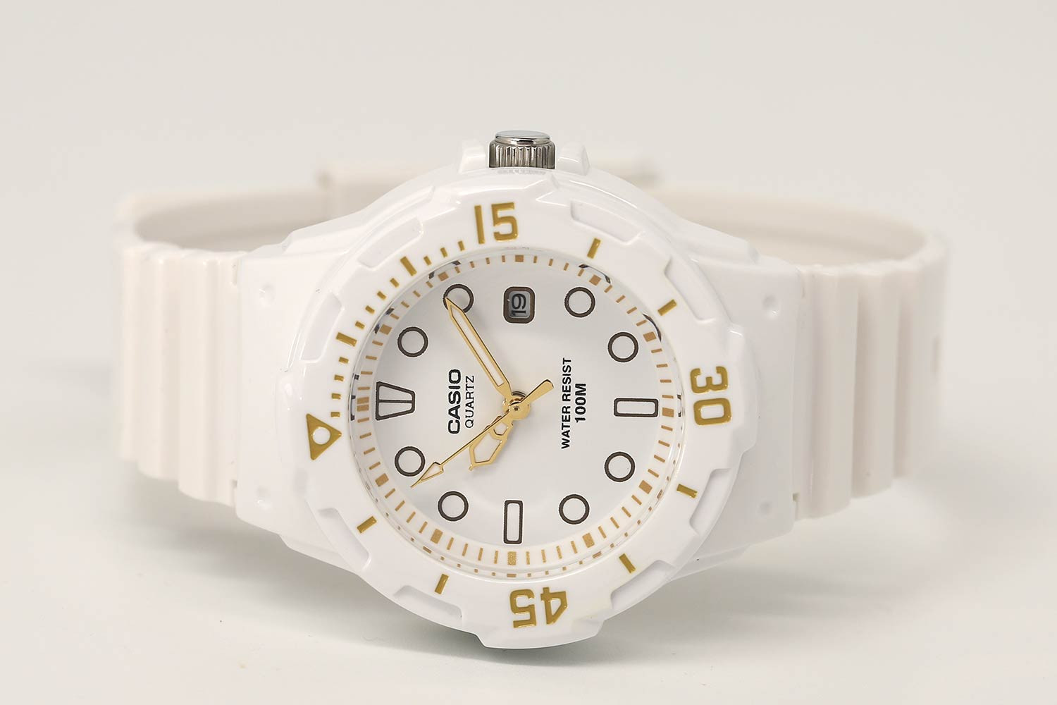 Часы наручные женские Casio LRW-200H-7E2VEF — фото 3