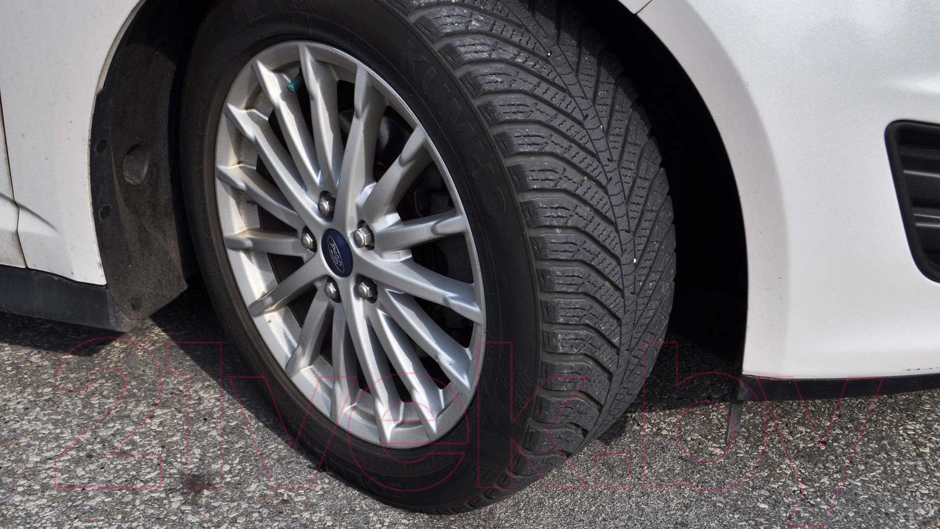 Всесезонная шина Kumho Solus HA31 245/70R16 107H — фото 3