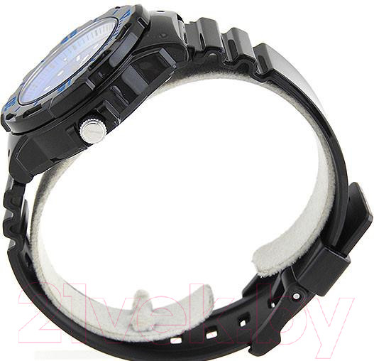 Часы наручные женские Casio LRW-200H-2E — фото 3