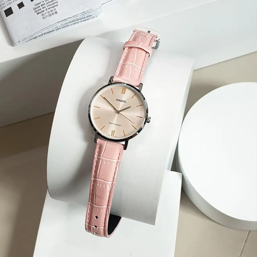 Часы наручные женские Casio LTP-VT01L-4B — фото 4
