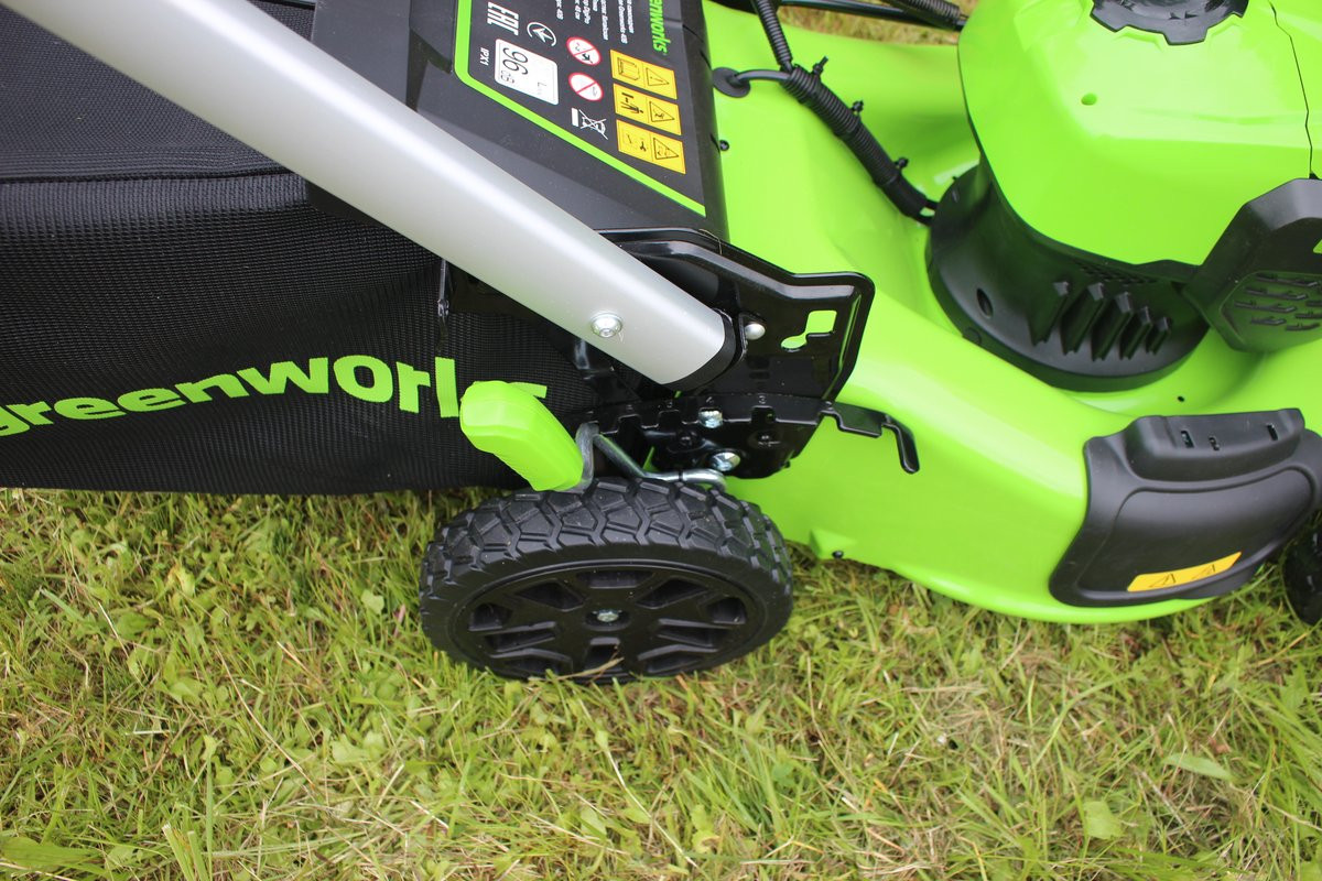 Газонокосилка аккумуляторная Greenworks GD40LM48SP самоходная, бесщеточная 40V 48см / 2517407UB (c АКБ 4Ач и ЗУ) — фото 4