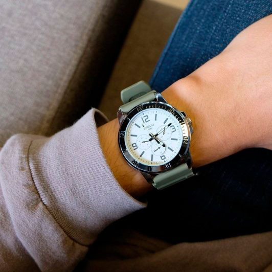 Часы наручные мужские Casio MTP-VD300-3B — фото 5