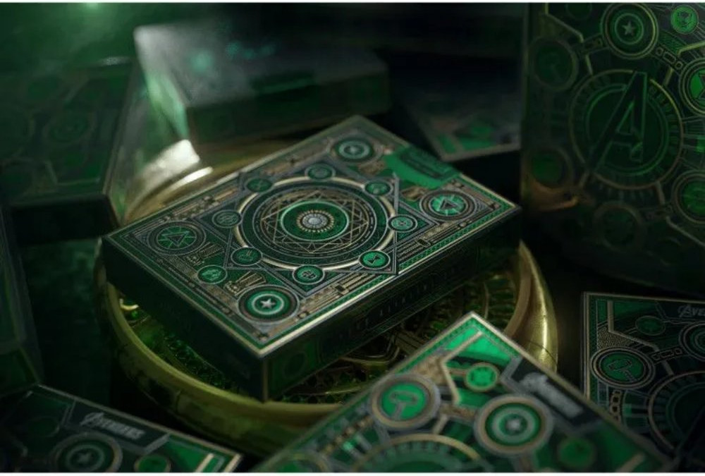 Игральные карты Theory 11 Avengers Infinity Saga Green Eedition / T1164 — фото 5