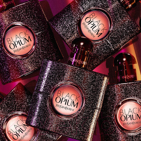 Парфюмерная вода Yves Saint Laurent Black Opium (50мл) — фото 3
