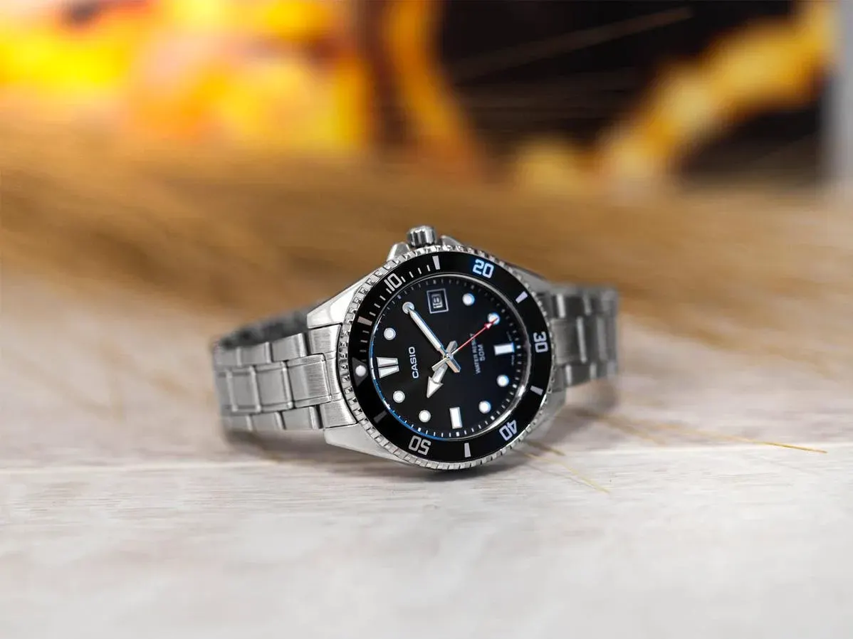 Часы наручные мужские Casio MDV-10D-1A1 — фото 5