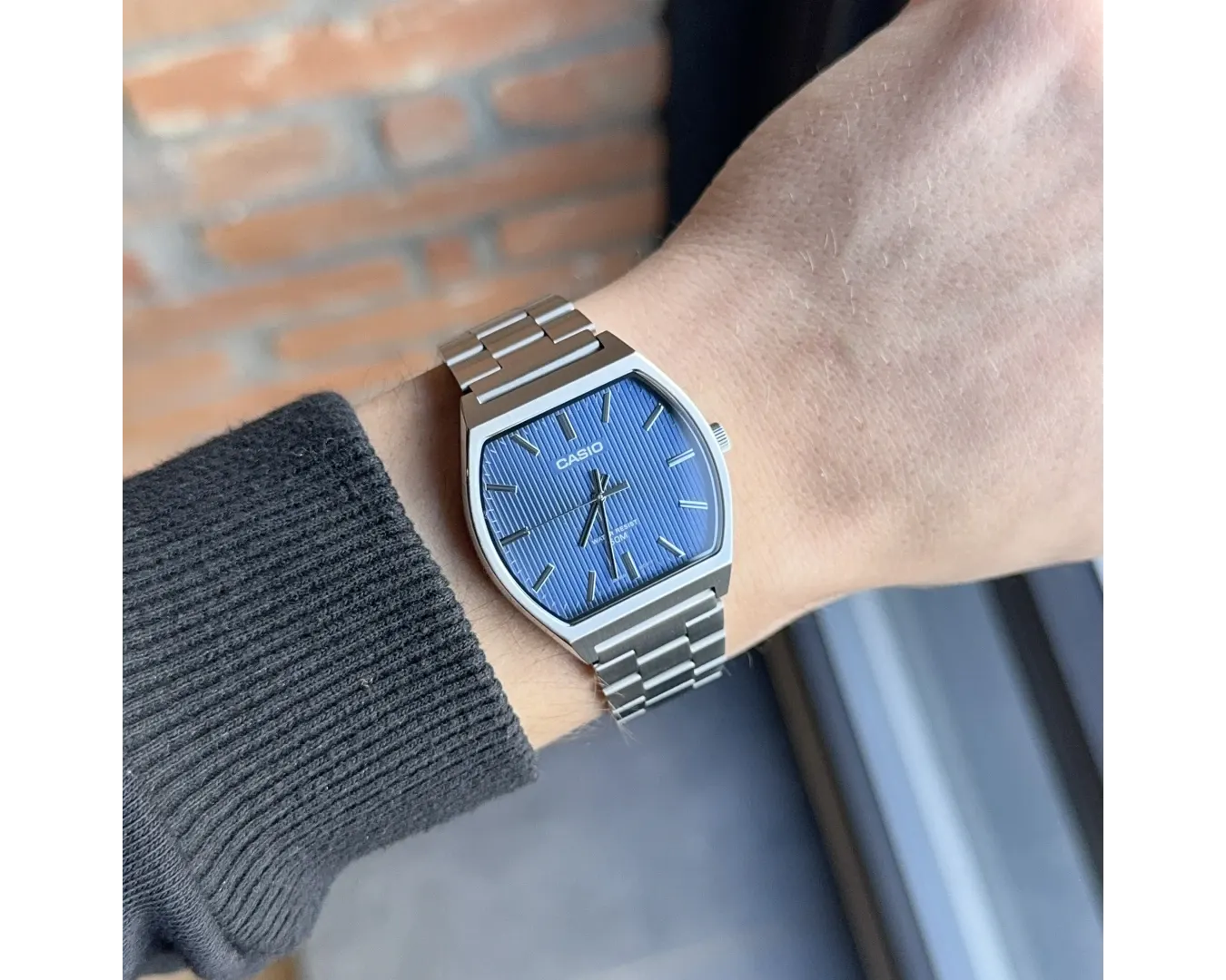 Часы наручные мужские Casio MTP-B140D-2A — фото 4