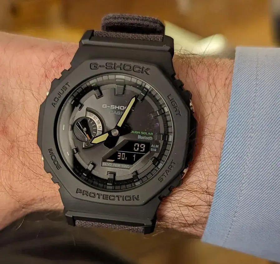 Часы наручные мужские Casio GA-B2100CT-1A5 — фото 3