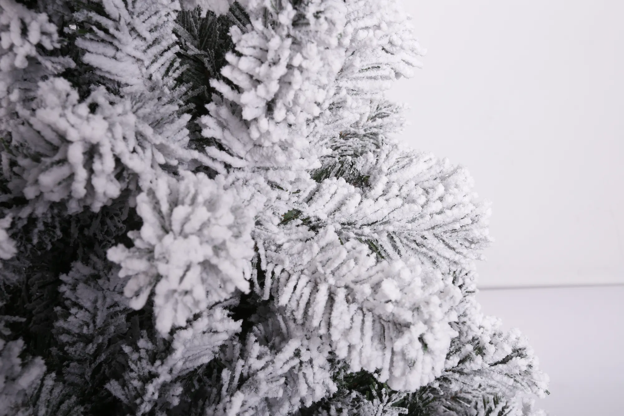 Ель искусственная Winter Fun Drop 150 / 955 — фото 7