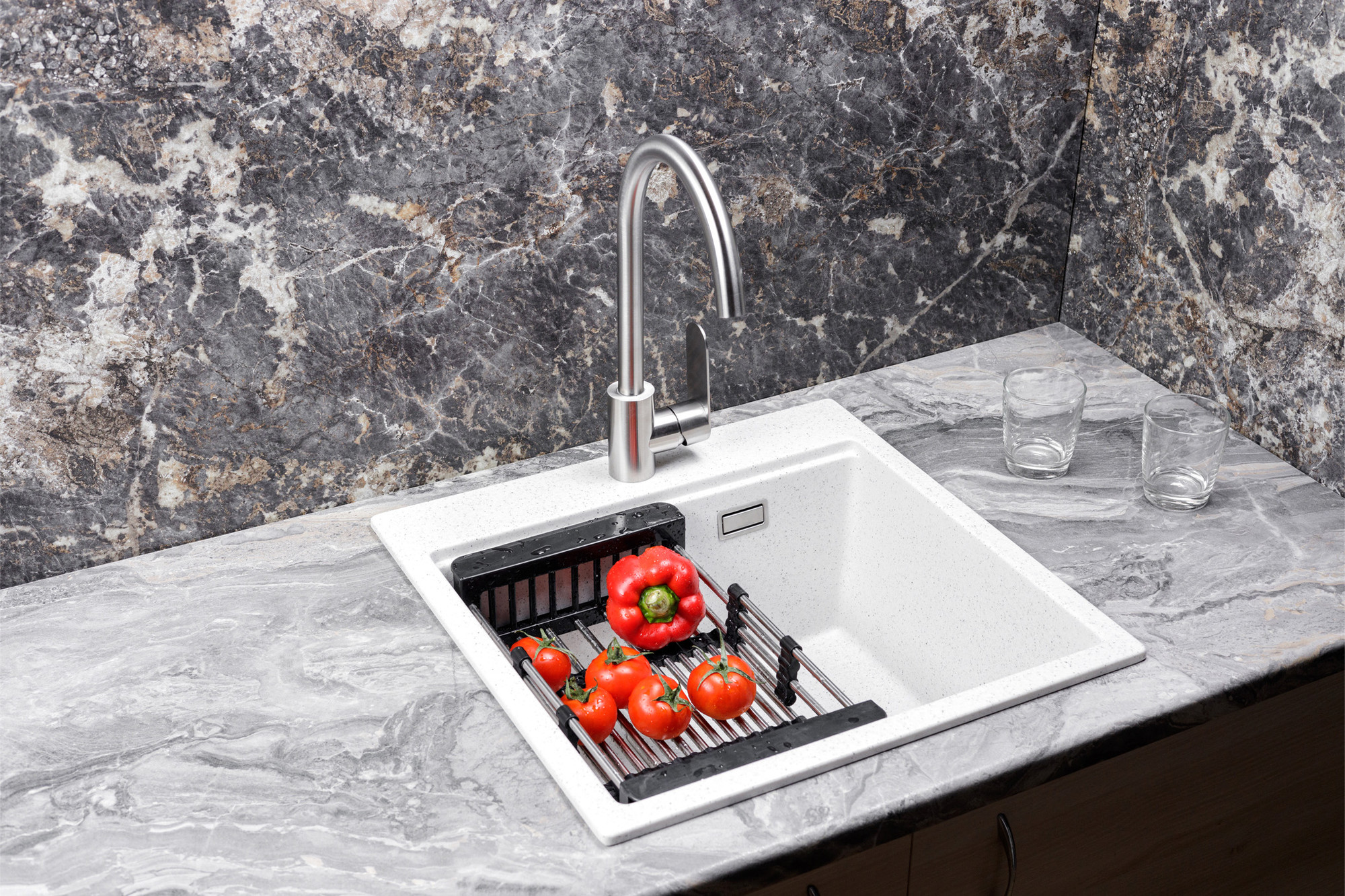 Мойка кухонная Marblan Comfort 50 (серый, с сифоном и колландером) — фото 4