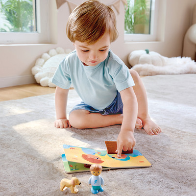 Развивающий игровой набор Hape Мальчик и собака / E3431_HP