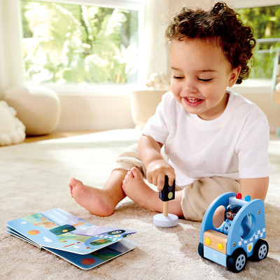 Развивающий игровой набор Hape Полиция / E3435_HP