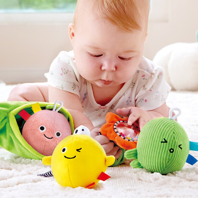 Развивающий игровой набор Hape Соня Подвесные друзья-горошины / E0135_HP