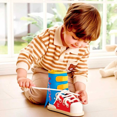 Развивающий игровой набор Hape Моя первая головоломка Завяжи шнурки / E1117_HP