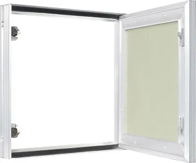 Люк под покраску Alkraft Мастер 600x1010 (страховочная цепочка)