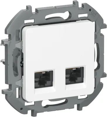 Розетка IEK Iekinspiria 6738351 (белый)