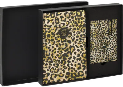 Набор канцелярский подарочный Brauberg Leopard. Ежедневник 2027 с обложкой для паспорта / 118696