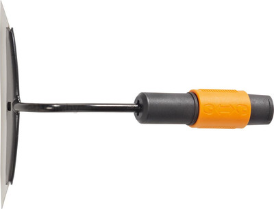 Мотыга ручная Fiskars 136503