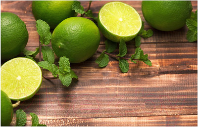 Разделочная доска Мультидом Лайм VL48-69