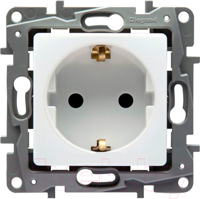 Розетка Legrand Etika 672221 (белый)
