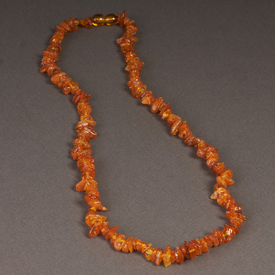 Бусы Wolves Янтарь 1028