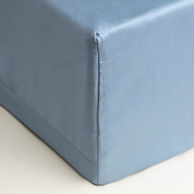 Простыня Sima-Land Home Tencel 200x200 на резинке / 10285326 (серо-голубой)