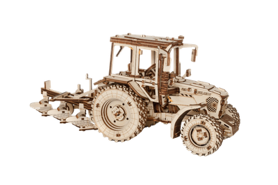 Трактор игрушечный EWA Belarus-82.3 с плугом