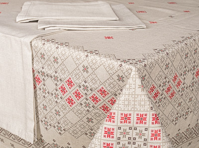 Комплект столового белья Блакiт Скатерть 220х145 Салфетки 40х40 44721 / D110