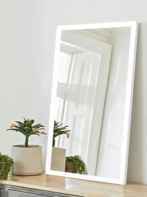 Зеркало Emze Прямоугольное 50x70 / DK4002.BEL (белый)