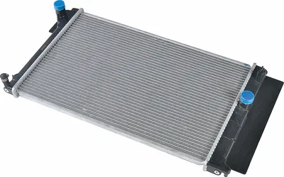 Радиатор системы охлаждения Stellox 1026838SX (МКПП)