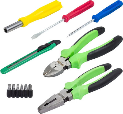 Универсальный набор инструментов Помощник 555 (60896)