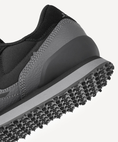 Изображение товара Кроссовки Jogel Vivo (р.42, черный/серый)