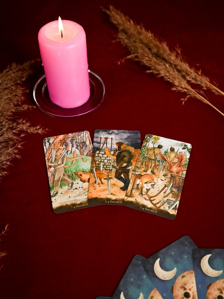 Изображение товара Гадальные карты Lo Scarabeo Таро Маленького Принца (Росси М., Пол Р. 9785919372981)