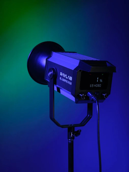 Изображение товара Осветитель студийный RayLab RL-300PRO RGB