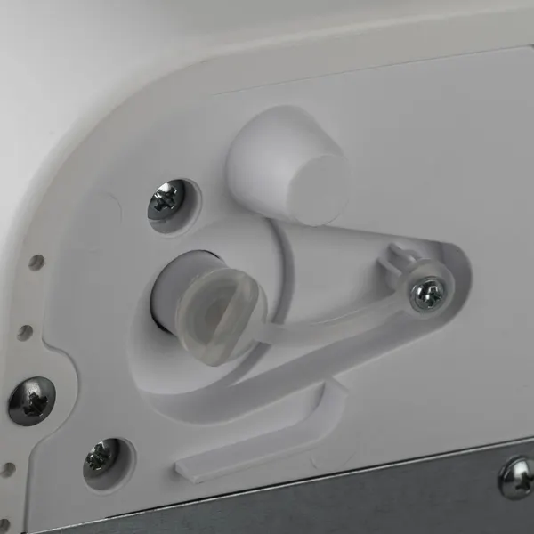 Изображение товара Ледогенератор Endever Cristal-53 (белый/черный)