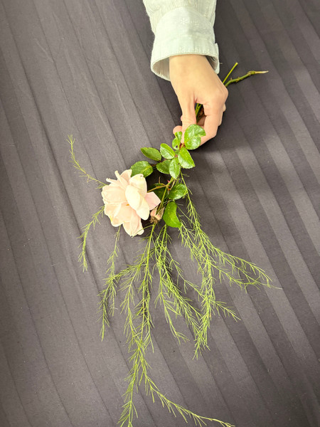 Изображение товара Комплект постельного белья Samsara Страйп-сатин 2сп 50х70 (мокрый асфальт, простыня на резинке)