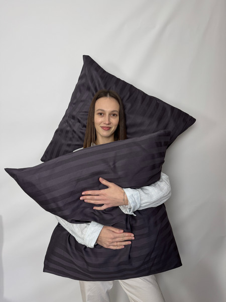 Изображение товара Комплект постельного белья Samsara Страйп-сатин 2сп 50х70 (мокрый асфальт, простыня на резинке)