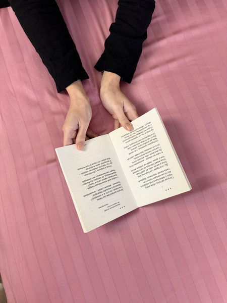 Изображение товара Комплект постельного белья Samsara Страйп-сатин Евро 50х70 (пудра, простыня на резинке)