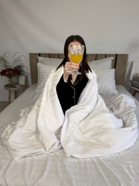 Изображение товара Комплект постельного белья Samsara Страйп-сатин 2сп 50х70 (белый, простыня на резинке)