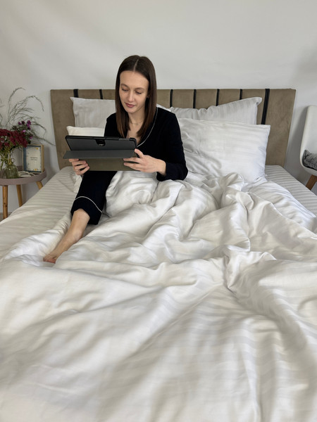 Изображение товара Комплект постельного белья Samsara Страйп-сатин 2сп 50х70 (белый, простыня на резинке)