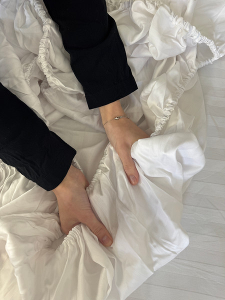 Изображение товара Комплект постельного белья Samsara Страйп-сатин 2сп 70х70 (белый, простыня на резинке)