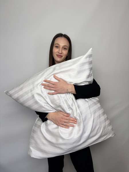 Изображение товара Комплект постельного белья Samsara Страйп-сатин Евро 70х70 (белый, простыня на резинке)