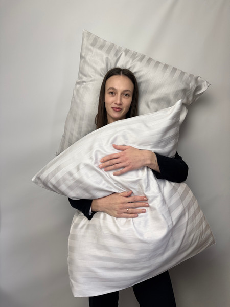 Изображение товара Комплект постельного белья Samsara Страйп-сатин Евро 70х70 (белый, простыня на резинке)